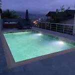 White Rose Jakuzili Ve Isitma Havuzlu Villa Sapanca