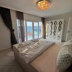 White Rose Jakuzili Ve Isitma Havuzlu