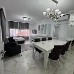 Villa White Rose Jakuzili Ve Isitma Havuzlu *