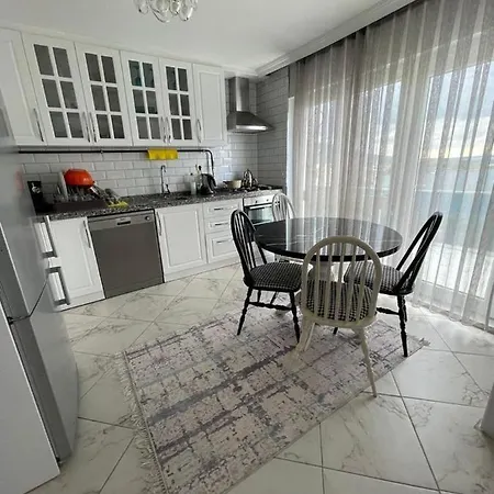 Villa White Rose Jakuzili Ve Isitma Havuzlu Sapanca