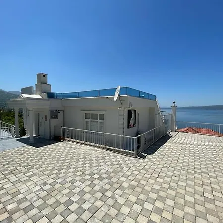 Vila White Rose Jakuzili Ve Isitma Havuzlu Sapanca