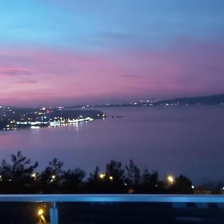 Villa White Rose Jakuzili Ve Isitma Havuzlu