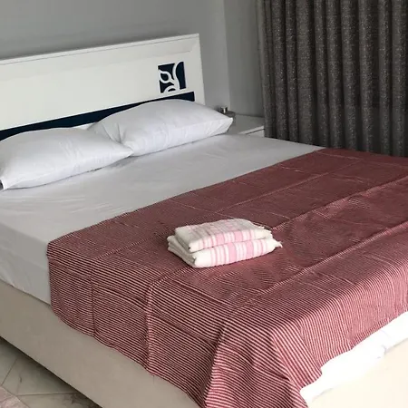 White Rose Jakuzili Ve Isitma Havuzlu Villa *