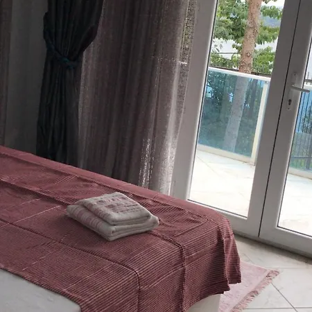 Villa White Rose Jakuzili Ve Isitma Havuzlu