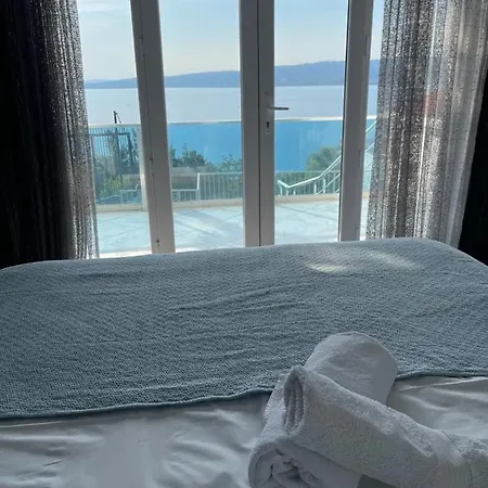 White Rose Jakuzili Ve Isitma Havuzlu *