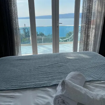 White Rose Jakuzili Ve Isitma Havuzlu *