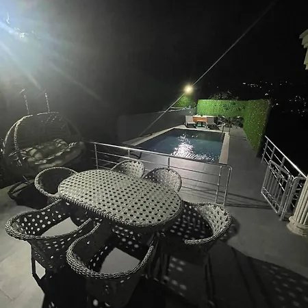 White Rose Jakuzili Ve Isitma Havuzlu Villa