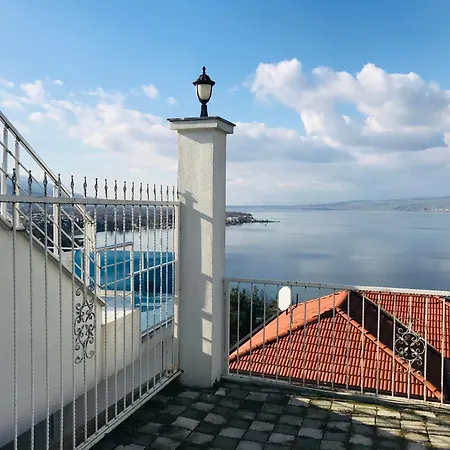Villa White Rose Jakuzili Ve Isitma Havuzlu *