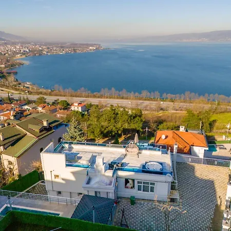 White Rose Jakuzili Ve Isitma Havuzlu * Sapanca