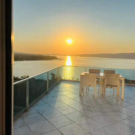 White Rose Jakuzili Ve Isitma Havuzlu *