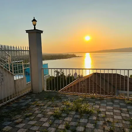 Villa White Rose Jakuzili Ve Isitma Havuzlu
