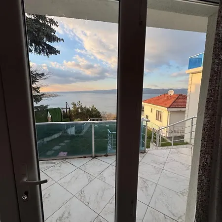 Villa White Rose Jakuzili Ve Isitma Havuzlu