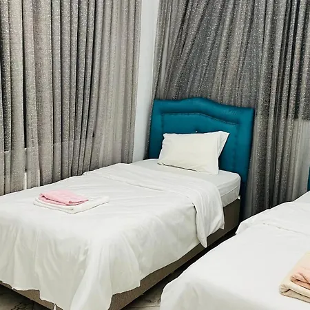 White Rose Jakuzili Ve Isitma Havuzlu Sapanca