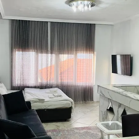 Villa White Rose Jakuzili Ve Isitma Havuzlu *
