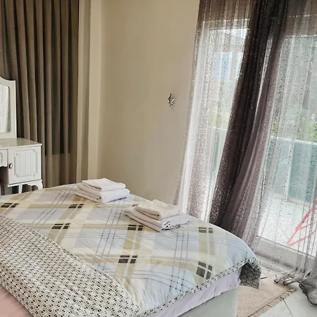 White Rose Jakuzili Ve Isitma Havuzlu Villa Sapanca
